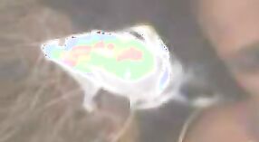 బహిరంగ లైంగిక ఎన్‌కౌంటర్ కోసం పెద్ద రొమ్ములతో దక్షిణ భారత పరిపక్వ మహిళ 2 మిన్ 20 సెకను