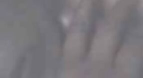 বহিরঙ্গন যৌন লড়াইয়ের জন্য প্রস্তুত বড় স্তন সহ দক্ষিণ ভারতীয় পরিপক্ক মহিলা 2 মিন 50 সেকেন্ড