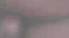 బహిరంగ లైంగిక ఎన్‌కౌంటర్ కోసం పెద్ద రొమ్ములతో దక్షిణ భారత పరిపక్వ మహిళ 3 మిన్ 20 సెకను