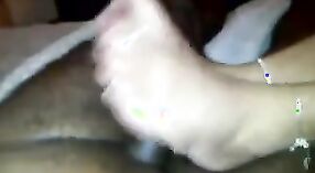 Dedos de los pies indios frescos explorados en video erótico 4 mín. 00 sec