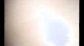ದೇಸಿ ಮನೆಯವರು ಮನೆಯಲ್ಲಿ ಚಿತ್ರೀಕರಿಸಿದ ಸೆಕ್ಸ್ ವಿಡಿಯೋ ಆನ್ ಡಿಮ್ಯಾಂಡ್ 4 ನಿಮಿಷ 40 ಸೆಕೆಂಡು