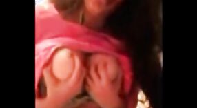 किशोर सेक्स वीडियो के साथ भारतीय लड़की बड़े स्तन के साथ 3 मिन 00 एसईसी