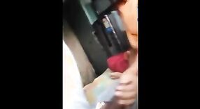 Se filtró un video de masturbación con la mano en solitario de hermanas punjabíes 2 mín. 50 sec