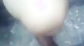 Desi Remaja Menehi Blowjob Panas ing Setelan Kampung 6 min 20 sec