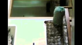 ಭಾರತೀಯ ಗೃಹಿಣಿ ತನ್ನ ಪತಿಯೊಂದಿಗೆ ಆವಿಯ ಲೈಂಗಿಕ ಕ್ರಿಯೆಯಲ್ಲಿ ತೊಡಗಿರುವ ಕ್ಯಾಮೆರಾದಲ್ಲಿ ಸೆರೆ 8 ನಿಮಿಷ 40 ಸೆಕೆಂಡು