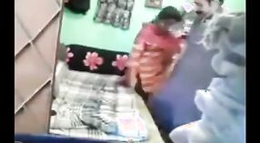 Onschuldig dorp meisje verleid door oom in Desi porno 3 min 10 sec