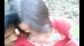 Video seks di luar ruangan dari remaja desa Marathi 4 min 20 sec