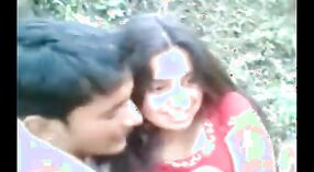 Video seks di luar ruangan dari remaja desa Marathi 5 min 40 sec