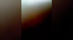 ಹಳ್ಳಿ ಆಂಟಿ ಗ್ರಾಮೀಣ ಭಾರತದಲ್ಲಿ ಹೊರಾಂಗಣ ಲೈಂಗಿಕತೆಯನ್ನು ಆನಂದಿಸುತ್ತಾನೆ 0 ನಿಮಿಷ 0 ಸೆಕೆಂಡು
