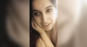 Video chat de chicas NRI indias desnudas 23 mín. 00 sec