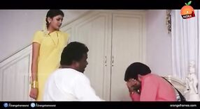 インドのポルノ映画でのデジドクターズの情熱的な出会い 3 分 40 秒