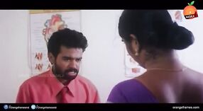 インドのポルノ映画でのデジドクターズの情熱的な出会い 1 分 10 秒