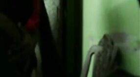 ಭಾರತೀಯ ಶಿಕ್ಷಕ ಮತ್ತು ವಿದ್ಯಾರ್ಥಿನಿ ಲೈಂಗಿಕ ಚಟುವಟಿಕೆಯಲ್ಲಿ ತೊಡಗಿರುವ ದೃಶ್ಯಗಳನ್ನು ರಹಸ್ಯವಾಗಿ ರೆಕಾರ್ಡ್ ಮಾಡಲಾಗಿದೆ 5 ನಿಮಿಷ 20 ಸೆಕೆಂಡು