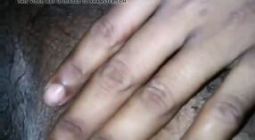 Chica india hace una mamada (Video nuevo) 1 mín. 00 sec