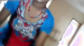 Menina indiana dá um boquete (vídeo fresco) 1 minuto 10 SEC