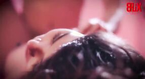 Hint porno yıldızı Bebo sınıf arkadaşıyla cinsel ilişkiye giriyor 18 dakika 20 saniyelik