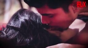 भारतीय पोर्न स्टार बेबो में संलग्न यौन गतिविधि के साथ उसके सहपाठी 4 मिन 20 एसईसी