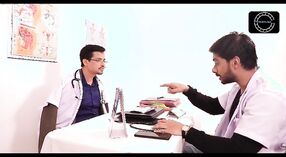 ملتهب لقاء مع مثير الهندي الطبيب في الفيلم الهندي 4 دقيقة 20 ثانية