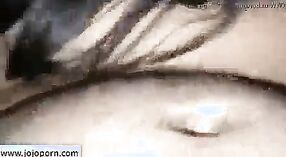 ஒரு கவர்ச்சியான இந்திய இளமைப் பருவம் தீவிர இன்பத்தை அனுபவிக்கிறது - jojoporn.com 1 நிமிடம் 10 நொடி
