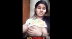 Remaja India memamerkan payudaranya di webcam-Tampilan gratis di camstube.cf 3 min 00 sec