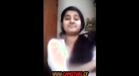 Indiano teen flaunts lei tette su webcam-Libero vista a camstube.cf 3 min 20 sec