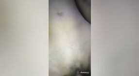 Desi köy kızları sıcak ve buharlı XXX video 2 dakika 10 saniyelik