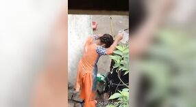 A Bangladeshi girls intimate bath captured on video 0 min 0 sec