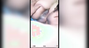 Ấn độ housewifes âm đạo liếm TRONG mms video 1 tối thiểu 50 sn