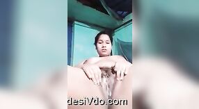 Desi menina indulges em dedilhado em latest leaked vídeo 4 minuto 20 SEC