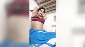 Hot Indian housewife Sonu Sharmas sizzling tango performance 0 min 0 sec