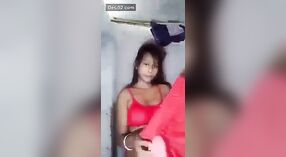 Shy Indian housewife records video for lover with Bengali dialogue 0 min 40 sec