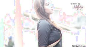 Jui Lahiris steamy backside unveiled during saree shoot 5 min 00 sec