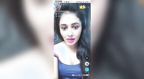 Model Seksi nindakake kinerja tango langsung 19 min 50 sec