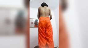 Fille indienne sexy BBA dans une vidéo MMS nue 0 minute 0 sec