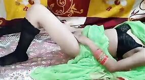 Desi sex tube menghadirkan aksi xxx hardcore dengan gadis Kashmir dan masturbasinya 9 min 20 sec