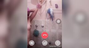 Un charmant bain de filles indiennes capturé en vidéo 1 minute 10 sec