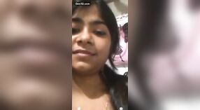 Nuevo video de impresionante y encantadora niña india en la colección RedBra 10 mín. 20 sec