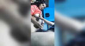 Bojo India entuk handjob lan bakal bajingan (nganyari anyar) 3 min 30 sec