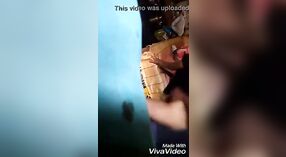 Sexo anal y estilo perrito con una chica de pueblo de Karnataka 1 mín. 40 sec