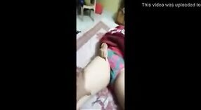 印度夫妻沉迷于感性和按摩 1 敏 30 sec