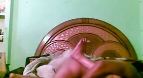 Aunty India kejiret ing tumindak kasebut karo sadulur wadon ing Agra 6 min 20 sec