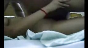 Desi wifes heet seks in Chennai in een Hindi blue film 1 min 40 sec