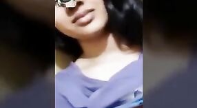 Prawan remaja kanthi susu gedhe saka bangalore ing video jinis panas 1 min 20 sec