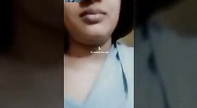 Adolescente aux gros seins de Bangalore dans une vidéo de sexe torride 7 minute 20 sec