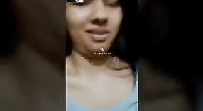 Menina adolescente com Peitos grandes de Bangalore em um vídeo de sexo quente 9 minuto 20 SEC