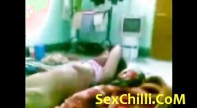 Une étudiante amateur de l'Université de Delhi profite d'une rencontre sexuelle sauvage 8 minute 30 sec