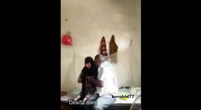 Laki-laki tua di komunitas pedesaan India melakukan pelecehan seksual terhadap seorang wanita yang lebih tua 1 min 50 sec