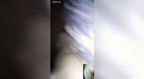 Indiase meisje exposing haar borsten en vagina op webcam 4 min 10 sec