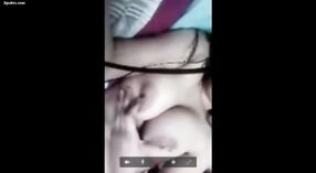 Ấn độ vẻ đẹp hiển thị mình trong video chat 6 tối thiểu 20 sn