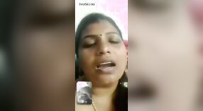 Video chat íntimo entre un cónyuge tamil y su pareja 2 mín. 30 sec